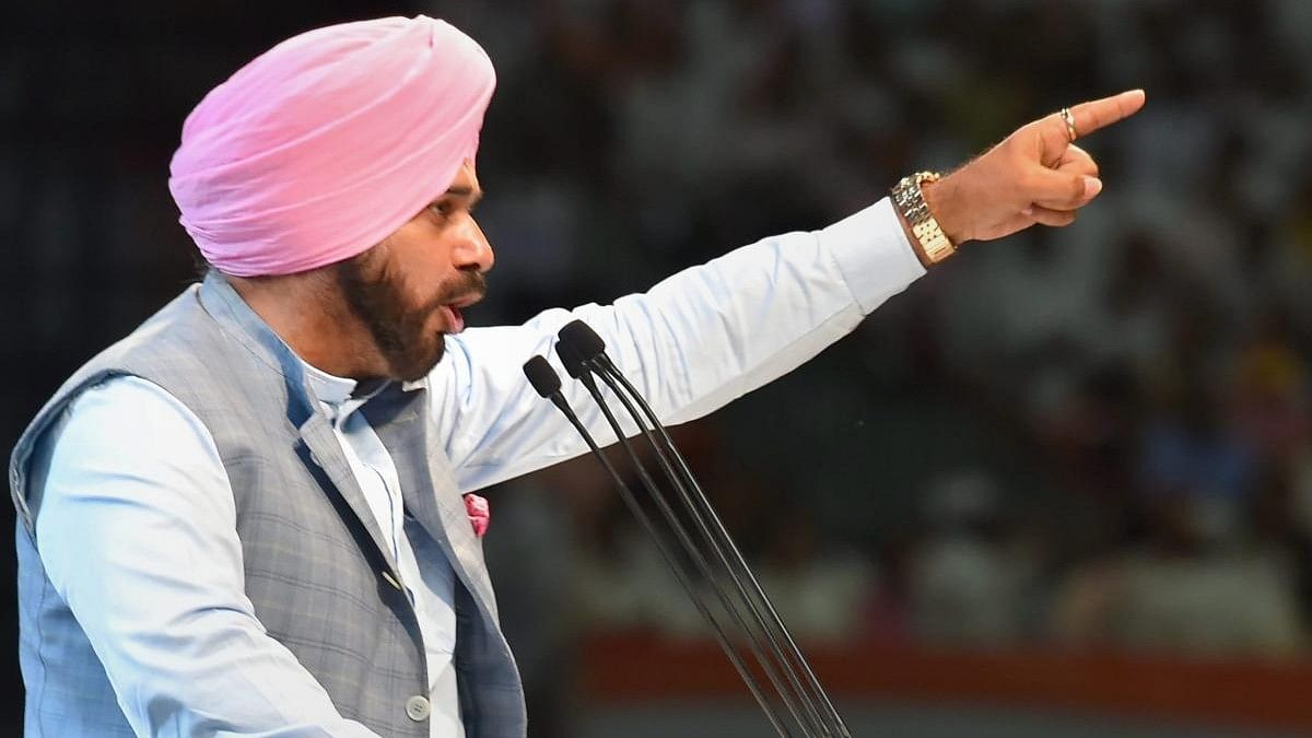 Sidhu ups the ante; factionalism to the fore again in Punjab Congress   