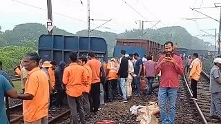 Goods train derails in Tamil Nadu