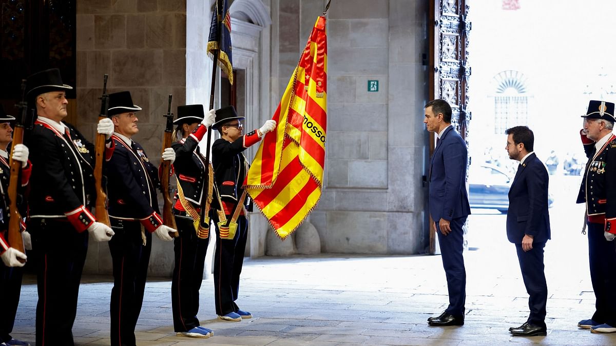 Independence referendum out of the question, Spain's PM tells Catalonia