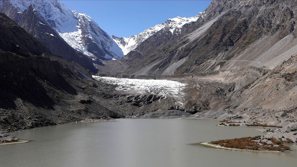 Risk of glacial lake outburst floods in 'Third Pole' increasing: Study