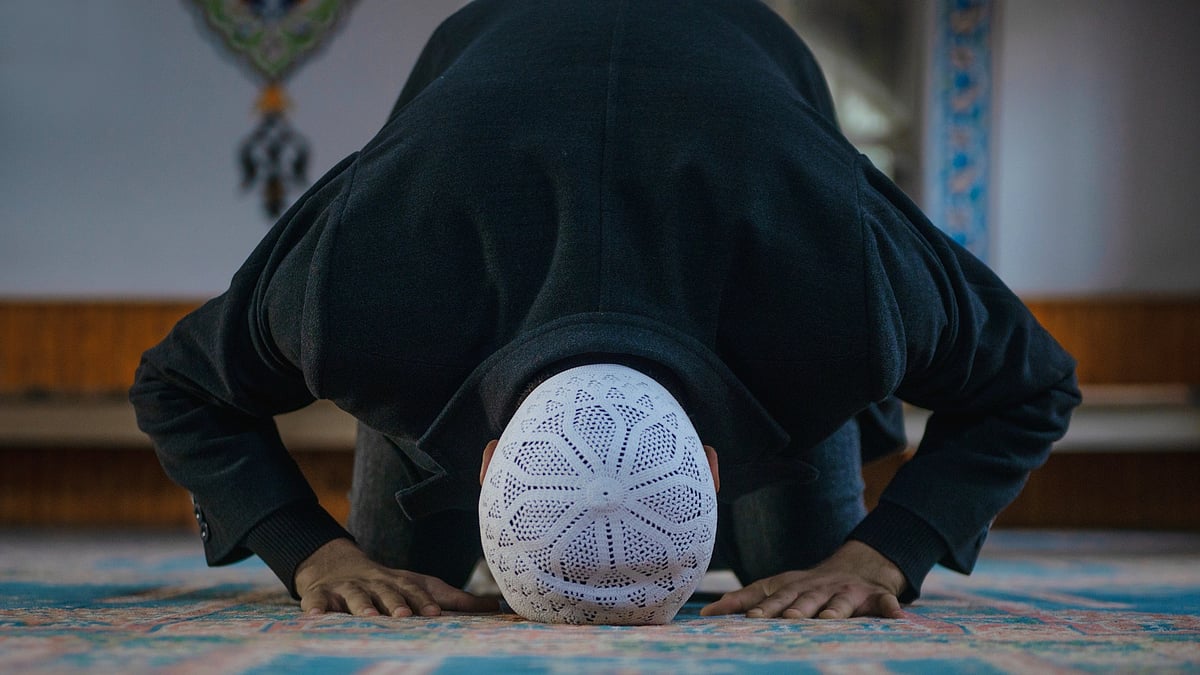 UP official 'forcibly converted' to Islam, 'made to marry Muslim woman', claims wife - Vimarsana News
