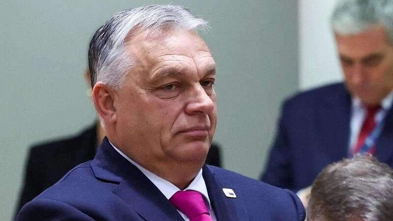 Hungary blocks Ukraine aid after EU opens door to membership