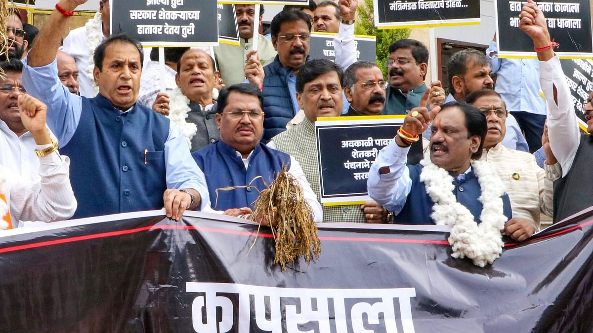 Maharashtra winter session: Opposition stages protest against ban on onion export