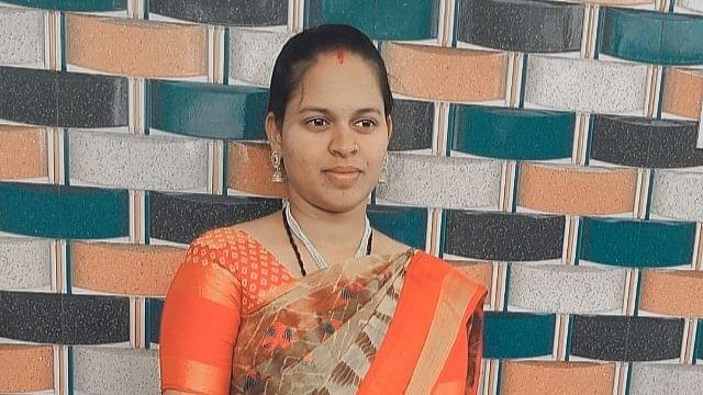 Woman loses life while trying to save kid after BMTC bus hit their scooter