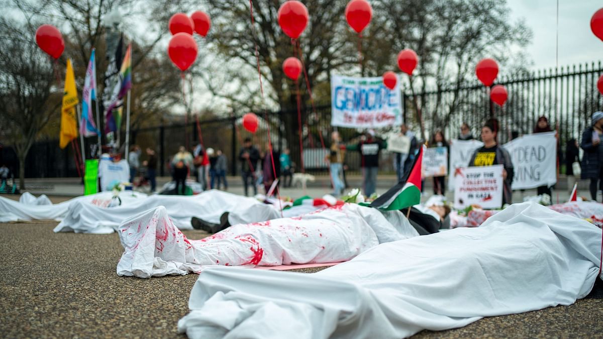 Pro-Palestinian demonstrators gather outside the White House in Washington. 