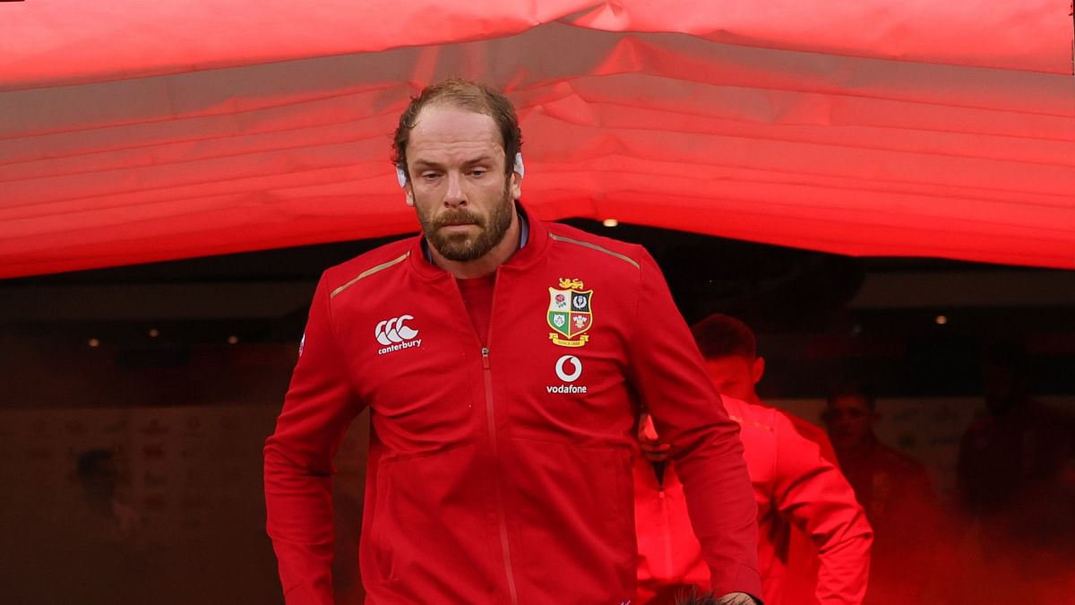 Former Wales captain Jones says he was diagnosed with heart issue
