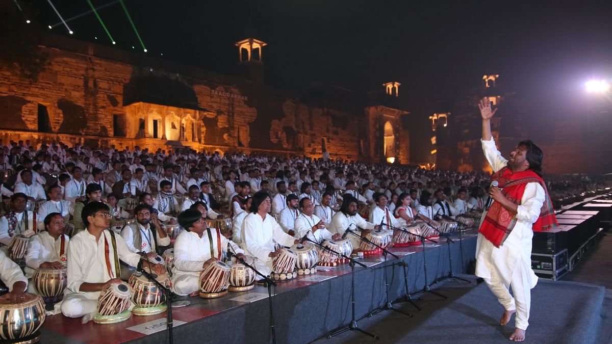 1,600 Indian tabla players perform in unison to set new Guinness World Record in 'City of Music' Gwalior