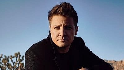 Jeremy Renner ist nach einem Schneepflugunfall zurück am Set der dritten ...