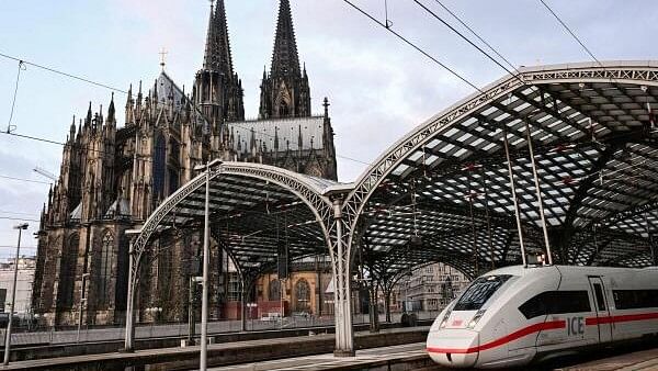 German train drivers ramp up pressure with longest strike yet