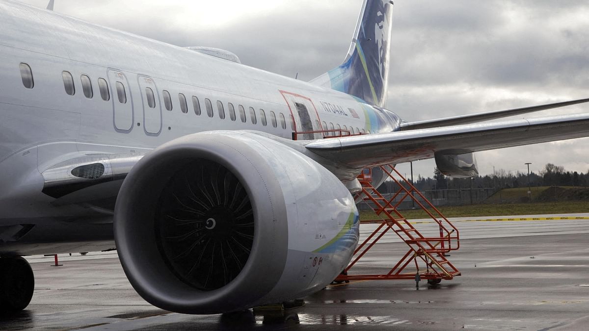 Japan's ANA turns back Boeing 737 flight due to cockpit window crack