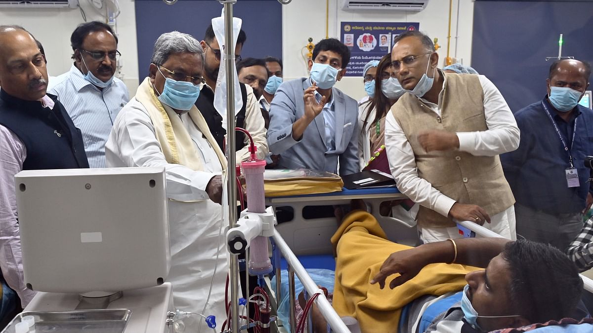 Siddaramaiah inaugurates 20 dialysis machines at KC General Hospital