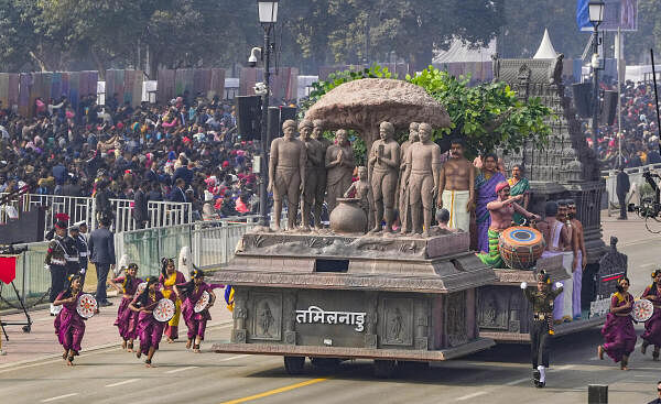 Tamil Nadu tableau on display during the full dress rehearsal for the Republic Day Parade 2024 at the Kartavya Path, in New Delhi.