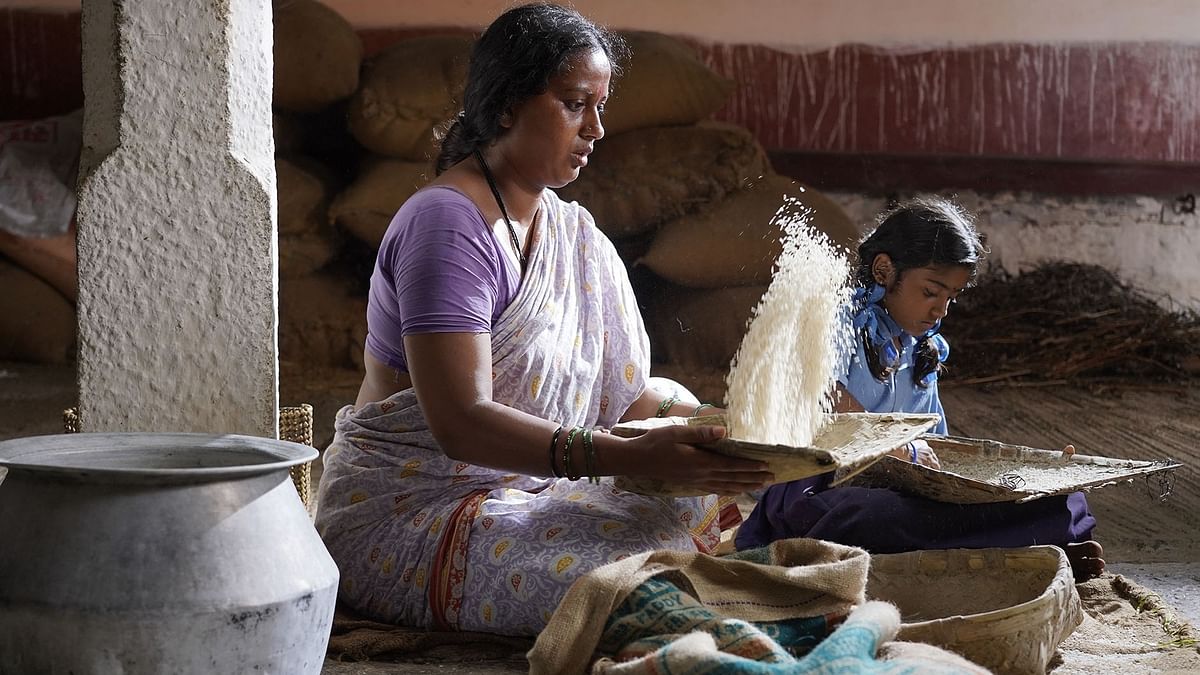 'Koli Esru' movie review: Sensitive story about women’s struggles