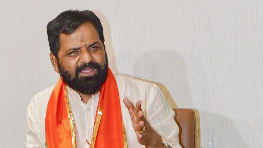 'Nothing but drama': NCP slams Shinde Sena approaching HC against Speaker's refusal to disqualify Uddhav's MLAs