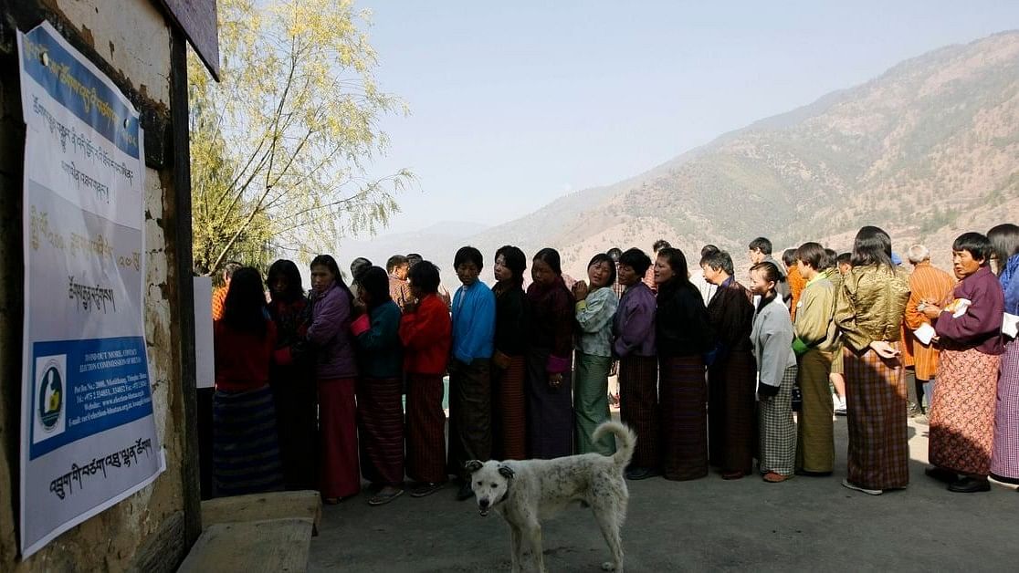 Bhutan votes in final round of national elections despite 'National Happiness' economy stays main issue