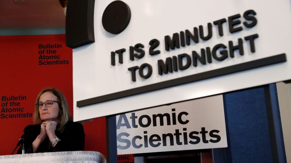 Atomic scientists keep 'Doomsday Clock' as close to midnight as ever