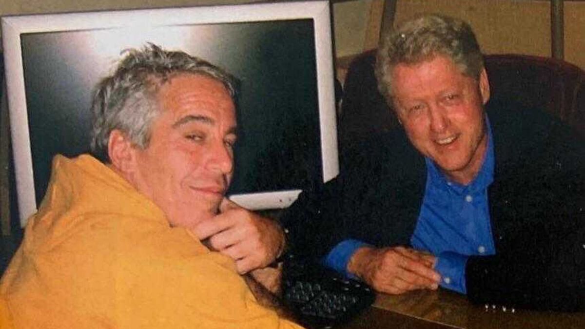 Ex-US President Bill Clinton 'threatened' magazine not to write against 'good freind' Jeffrey Epstein, documents claim