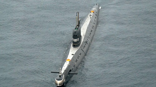Maharashtra govt clears the air over submarine project going to Gujarat