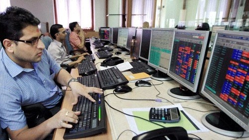 Sensex falls over 1%, Reliance drags