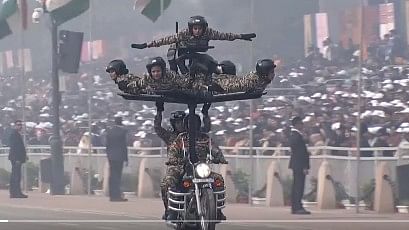 Motorcycle display on 'Naari Shakti' in R-Day parade