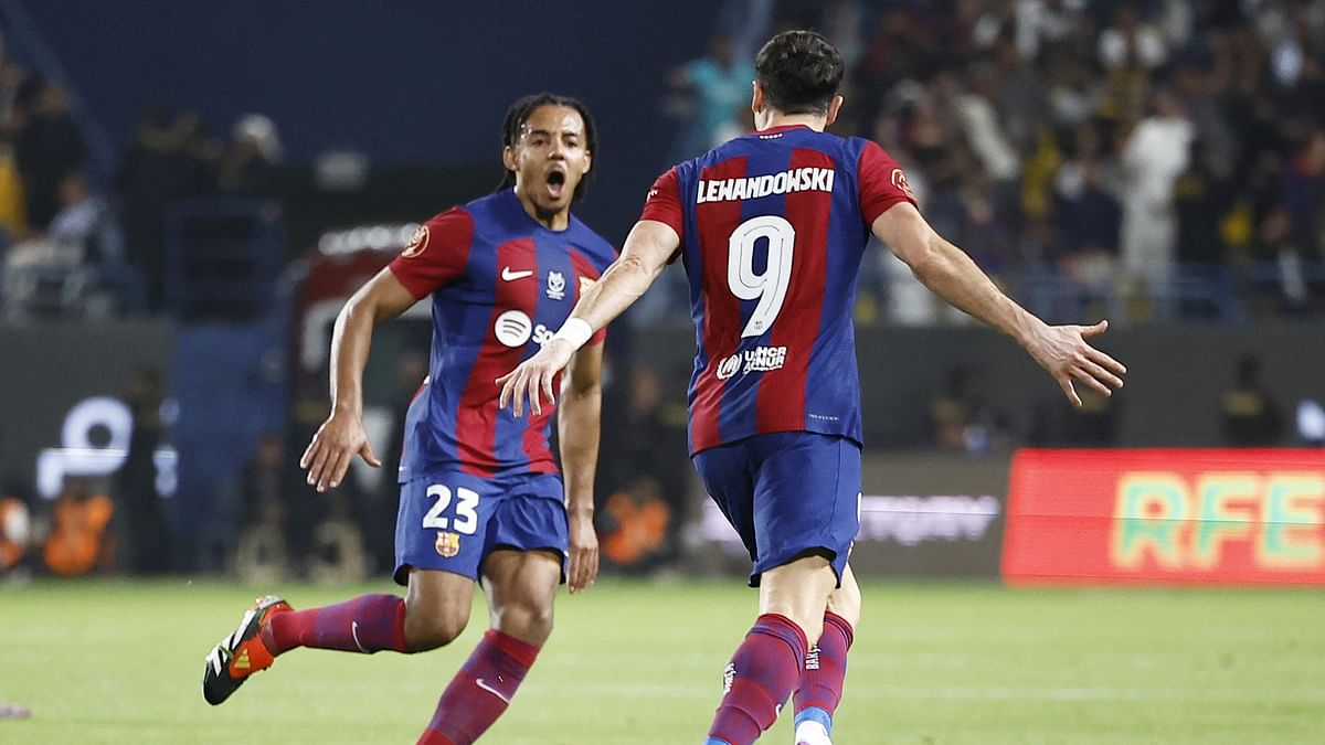 Barca fight back to win cup match against lowly Unionistas
