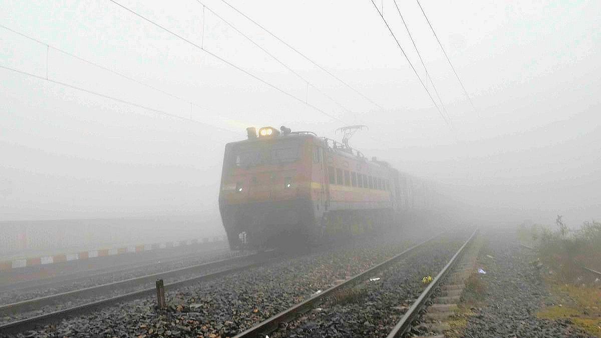Dense fog over north India disrupts travel, 22 trains reaching Delhi delayed by up to six hours 
