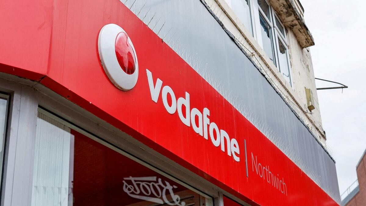 Vodafone signs $1.5 bln Microsoft deal for AI, cloud and IoT