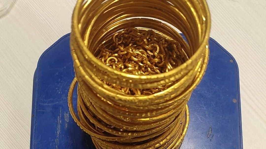 Gold worth Rs 1.29 crore seized at Bengaluru's Kempegowda International Airport
