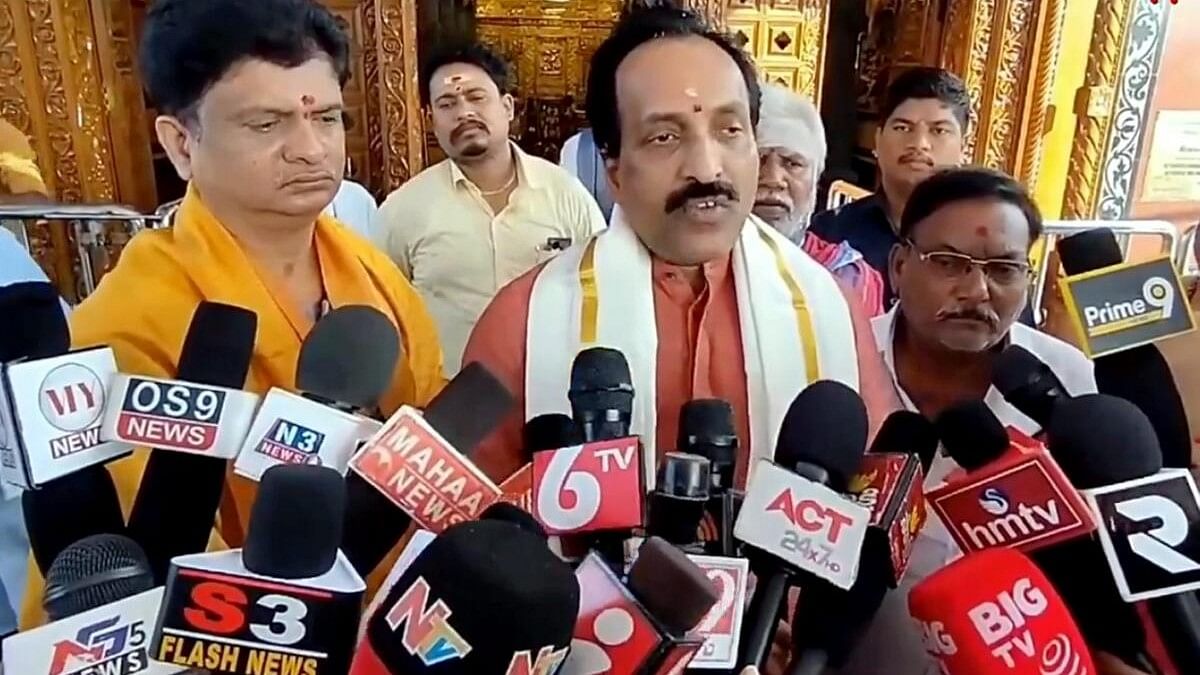 ISRO chief prays at Andhra Pradesh temple ahead of INSAT-3DS launch