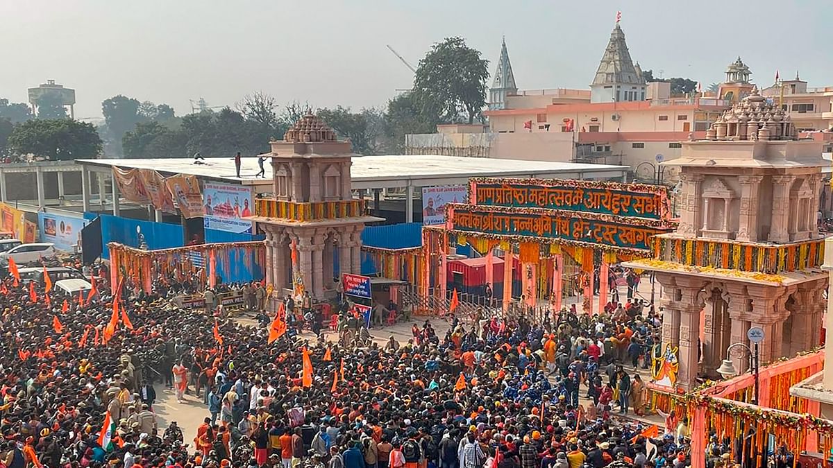 Fares high, stay options few: travel agents on Ayodhya