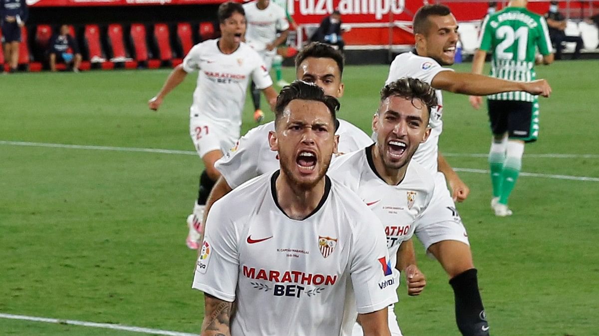 Sevilla call for action after Ocampos touched 'inappropriately' by Rayo fan