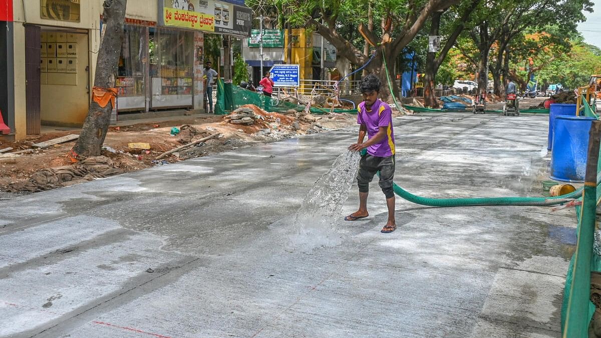 At Rs 1,700 cr, 134 roads to be white-topped in Bengaluru
