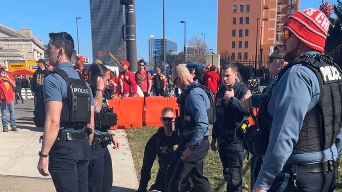 Three people were detained, the Kansas City police chief said, and at least two of them had been armed, authorities said earlier in the day.