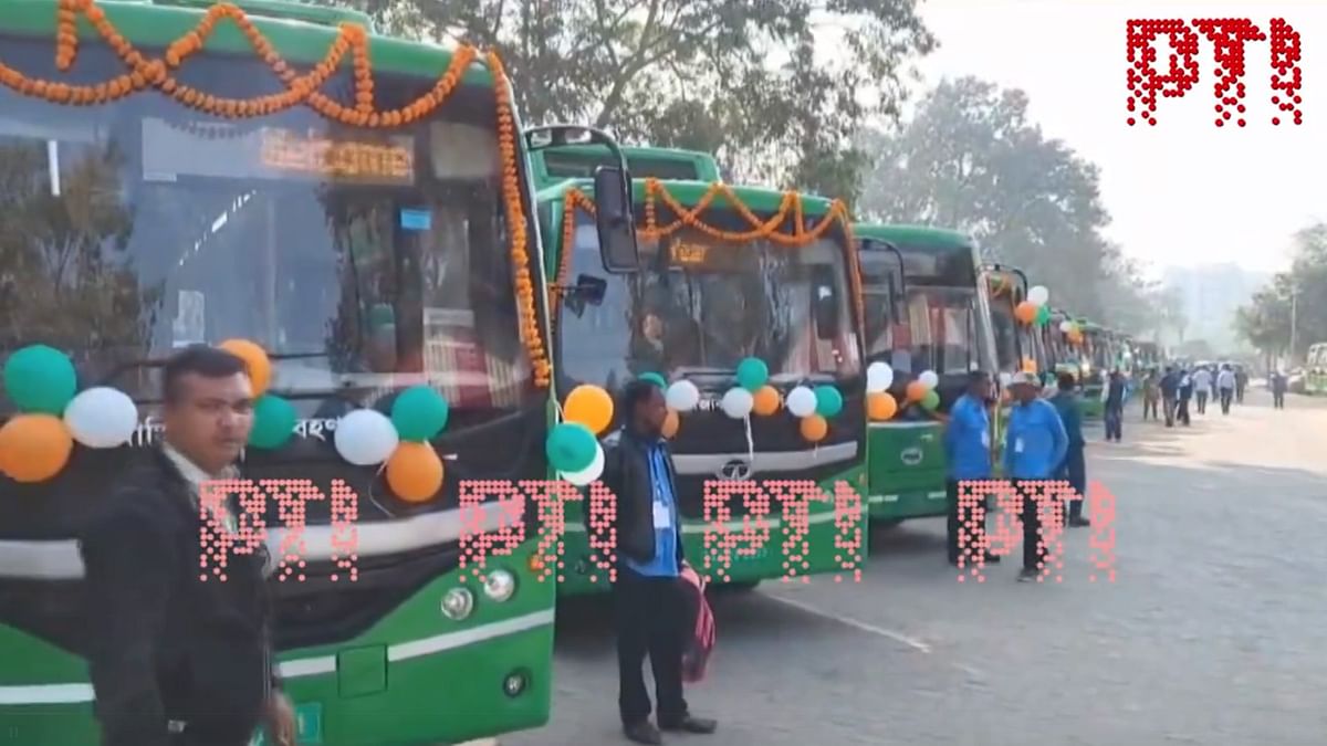 CM Eknath Shinde dedicates 5,150 electric buses to Maharashtra SRTC fleet