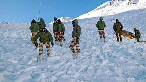 Snowfall in Arunachal Pradesh's Tawang: BRO rescues 70 stranded tourists and locals 