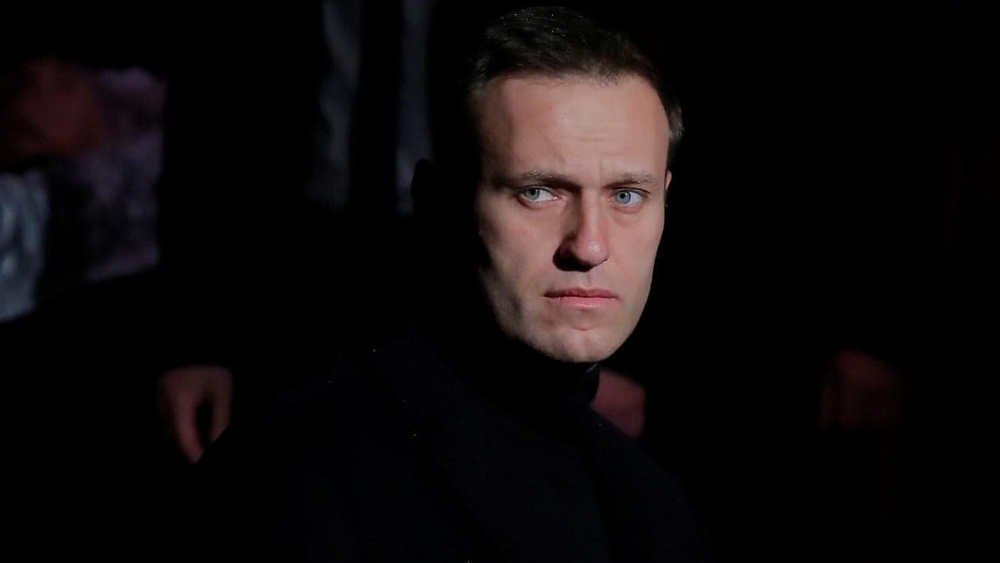 5 convicts familiar with Navalny’s prison confirm hellish conditions