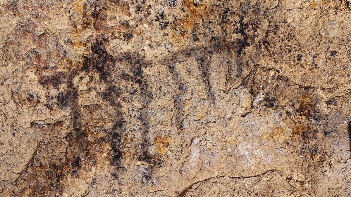 Mysterious pattern in a cave is oldest rock art found in Patagonia