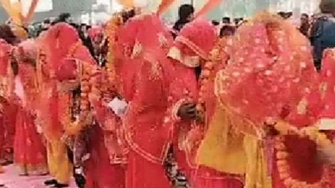 Brides garland themselves in UP mass wedding fraud; 15 arrested