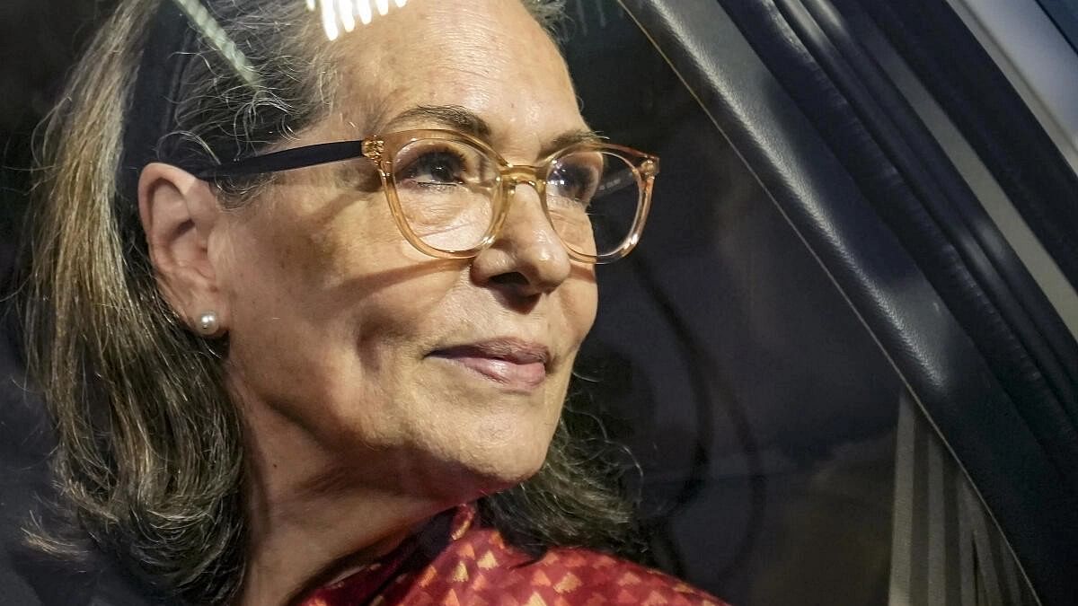 Sonia says she’s sure of Raebareli standing with Gandhi family in future; BJP sniffs opportunity