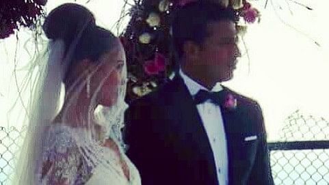Bollywood actress Lara Dutta married ace tennis player Mahesh Bhupathi and opted for a destination wedding in Goa in 2011. The couple's wedding was a low-key affair attended by close family and friends. 