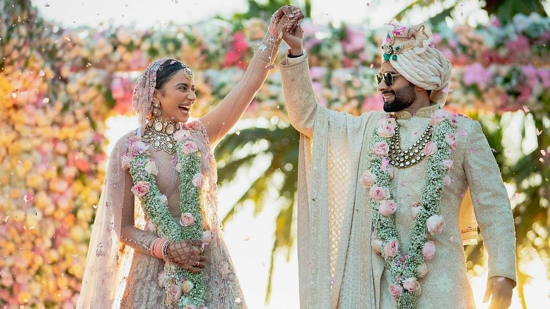 Rakul Preet Singh and Jackky Bhagnani, who have been dating each other for a long time, tied the knot in Goa.