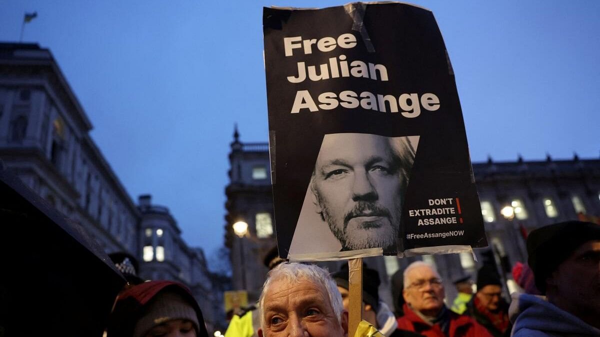 ‘Beginning of the end’ as Assange case returns to court