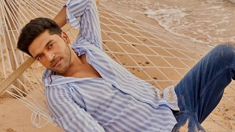 Guru Randhawa gets injured at 'Shaunki Sardar' set, says 'spirit remains unbroken'