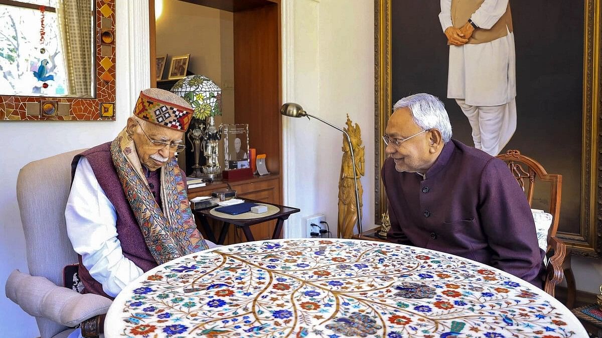 Nitish Kumar meets BJP veteran L K Advani, congratulates him on getting Bharat Ratna