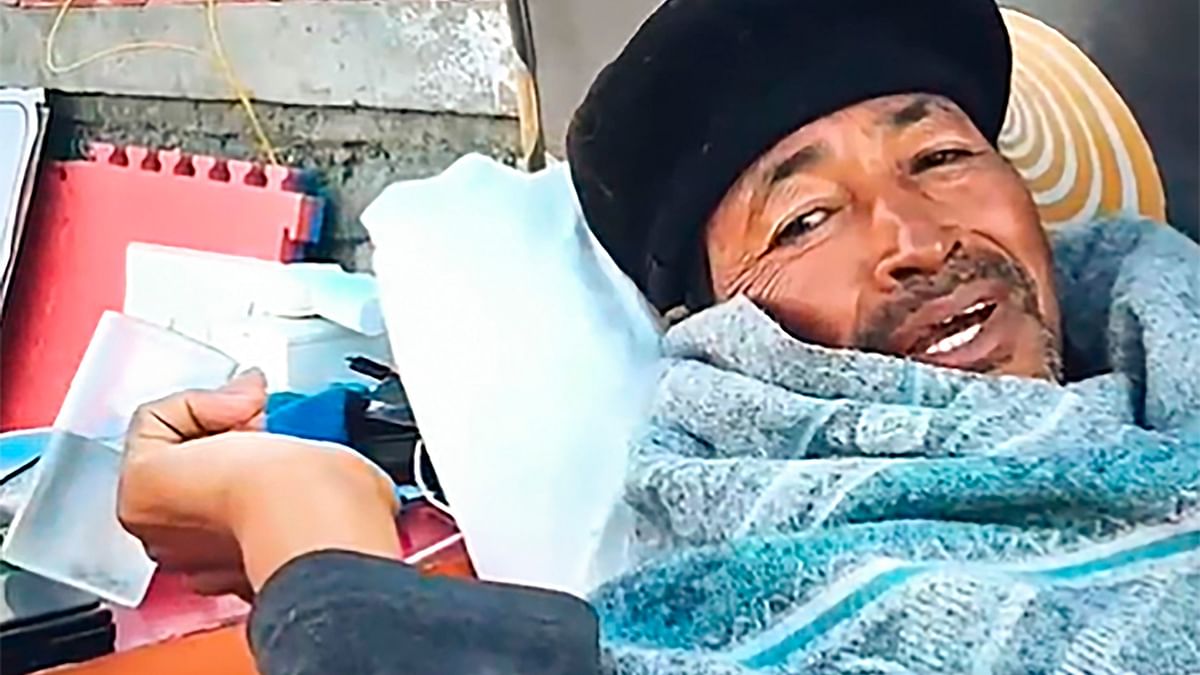 Climate activist Sonam Wangchuk, who was on a hunger strike in support of the demand for statehood for Ladakh, ended the strike on March 26.