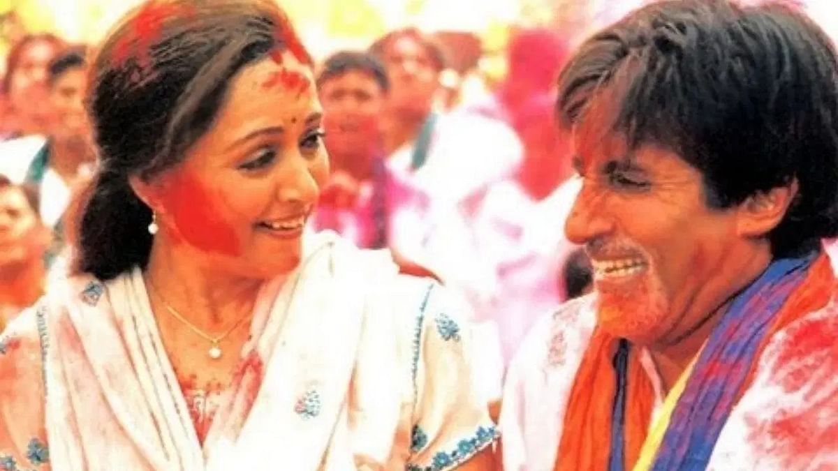 Holi Khele Raghuveera: The Holi playlist is incomplete without listening to this song from the film Baghban.