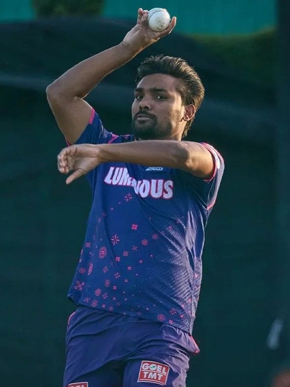 Sandeep Sharma has amazing ability to bowl crucial spells with great control and consistency. He rarely gives runs and will trouble DC batters with the variations.