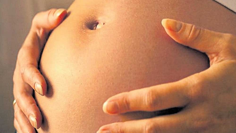 Thailand plans to legalise surrogacy for foreign couples