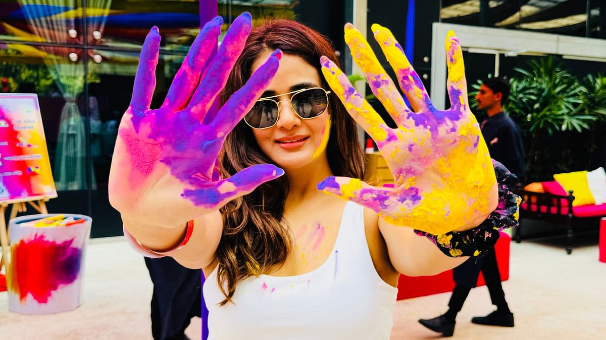 Parul Yadav sets social media ablaze with stunning Holi pictures