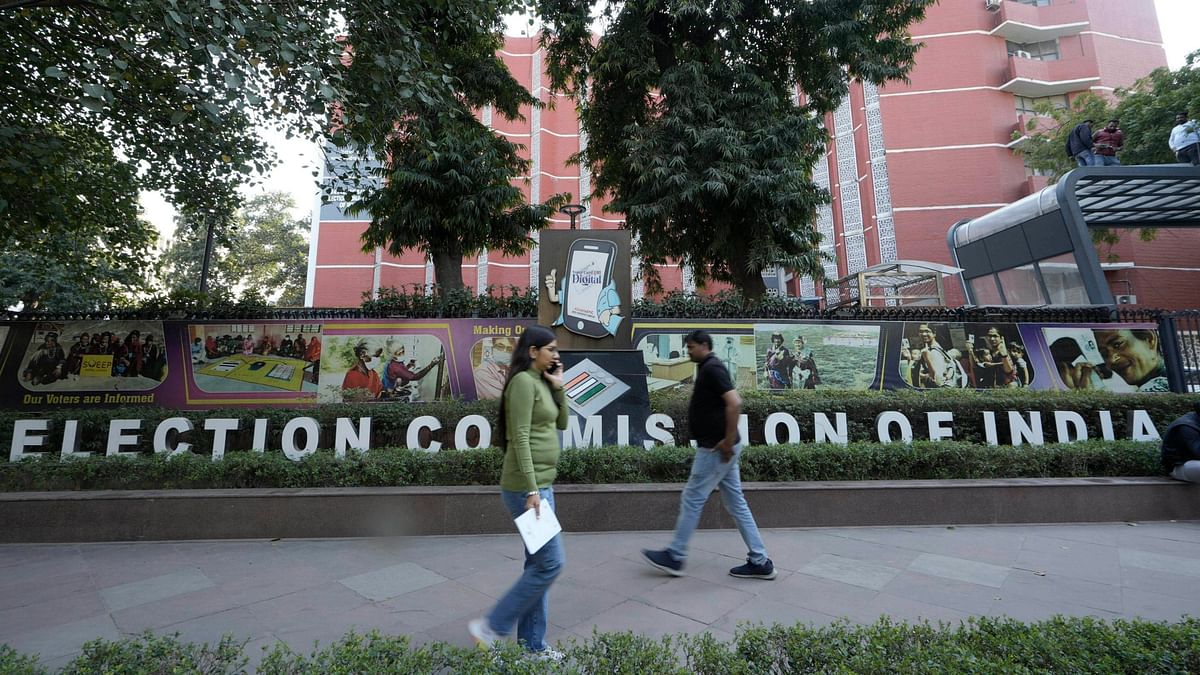 Days before it announces Lok Sabha polls schedule, Election Commission to meet top home ministry officials